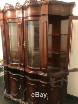 Italian 2 piece furniture, walnut, 4 door, display cabinet, excellent condition