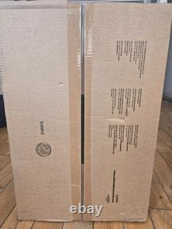 Rubbermaid BRUTE Heavy Duty 4 Shelf Utility Cart Trolley 340kg Capacity Black