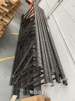 8 Bays de rack à palettes HiLo robuste de 3,5 mètres de hauteur x 900 mm de profondeur.