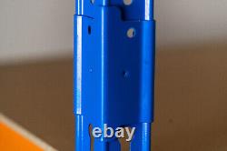 Étagère à 4 niveaux pour garage, unité de rayonnage sans boulon en métal robuste pour le stockage dans un abri de jardin.