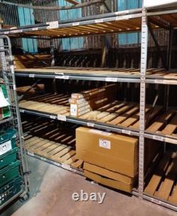 Rayonnage de stockage robuste 4 travées de 2,4 m de large chacune 4 étagères de 1,2 m de profondeur