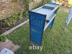 Rayonnage en métal robuste pour stockage adapté aux fourgons de taille moyenne à grande