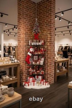 Unité d'affichage en maille de grille noire avec étagère robuste pour le retail